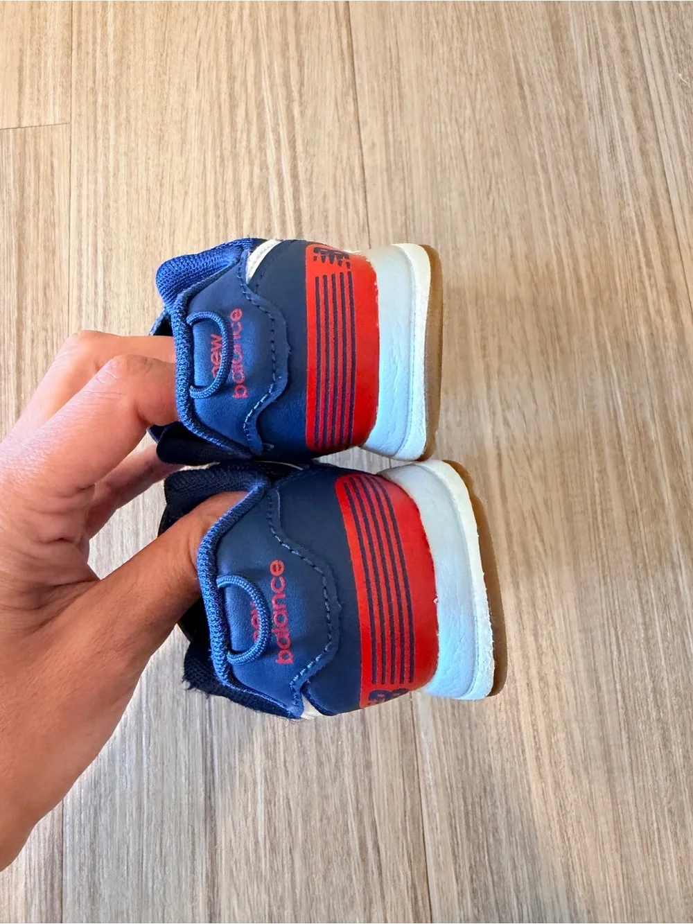 New Balance Kids Navy and Red Hook-and-Loop Sneakers